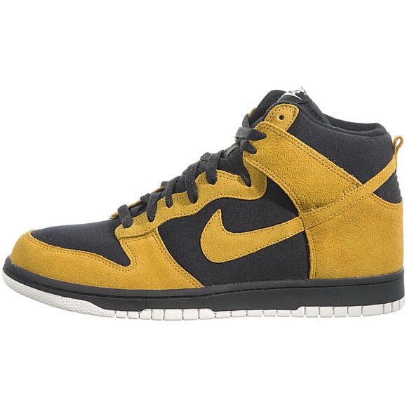 NIKE Other - NIKE DUNK HIGH - GOLD DARK / BLACK SAIL